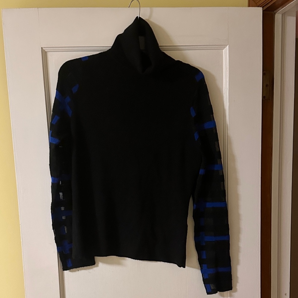 The Turtleneck that Does it All!